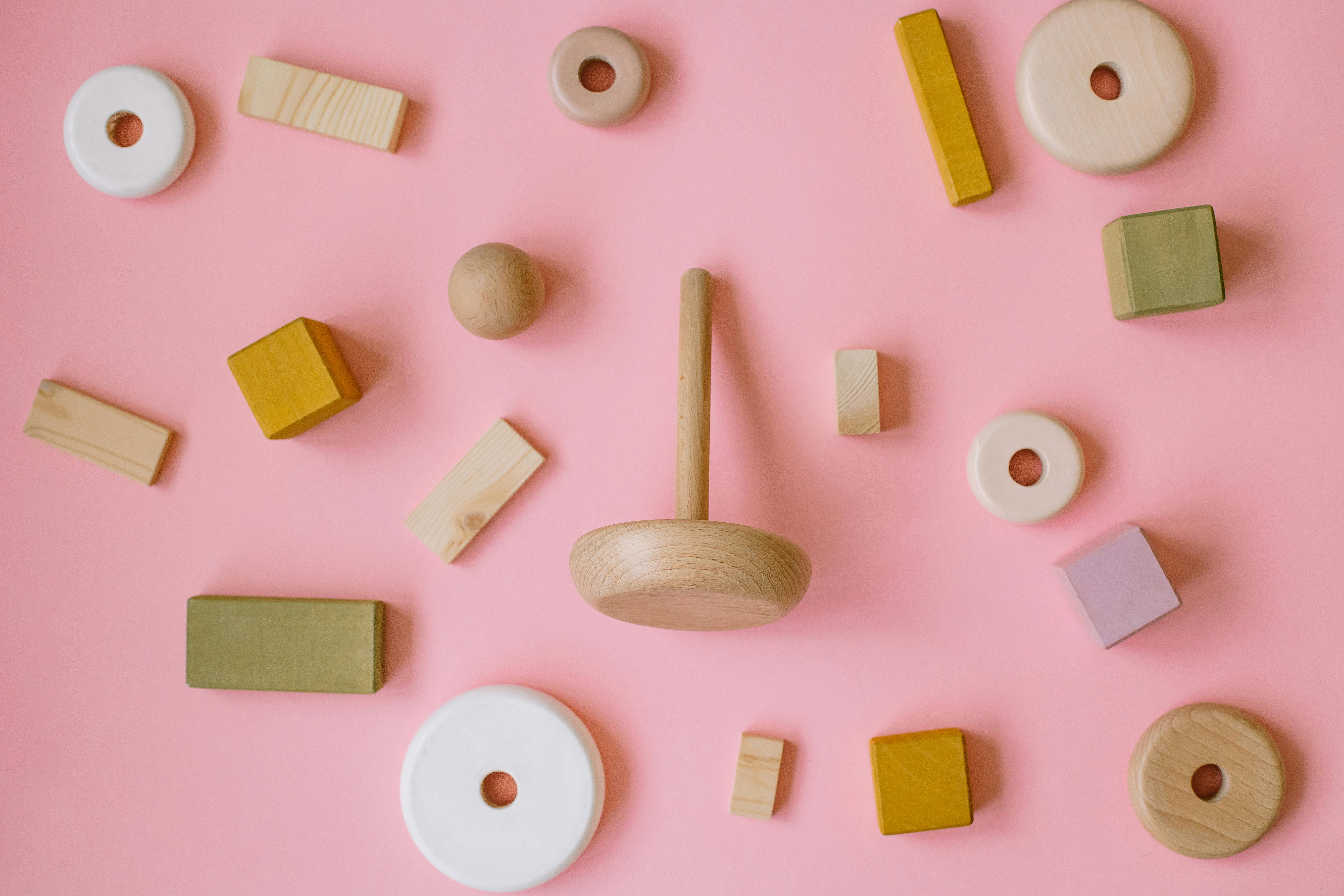 Exploring the World with Montessori Toys: A Guide for Babies 0-6 Months